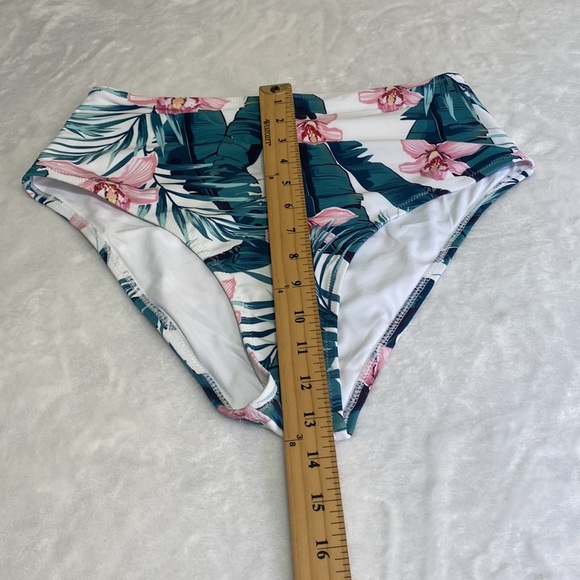 Cupshe Tropical Floral Swimming Bikini Bottom Size L - Picture 8 of 8